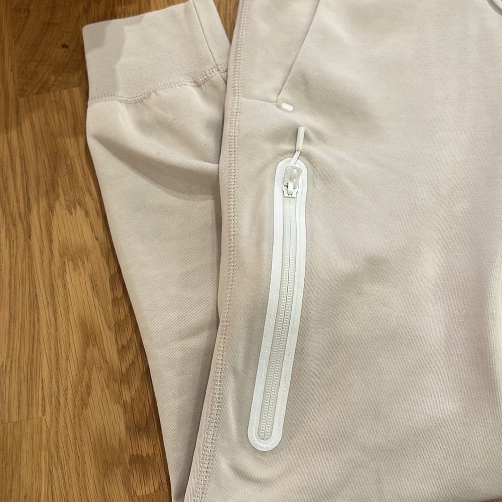 Nike Beige Track Pants - Picture 2 of 4